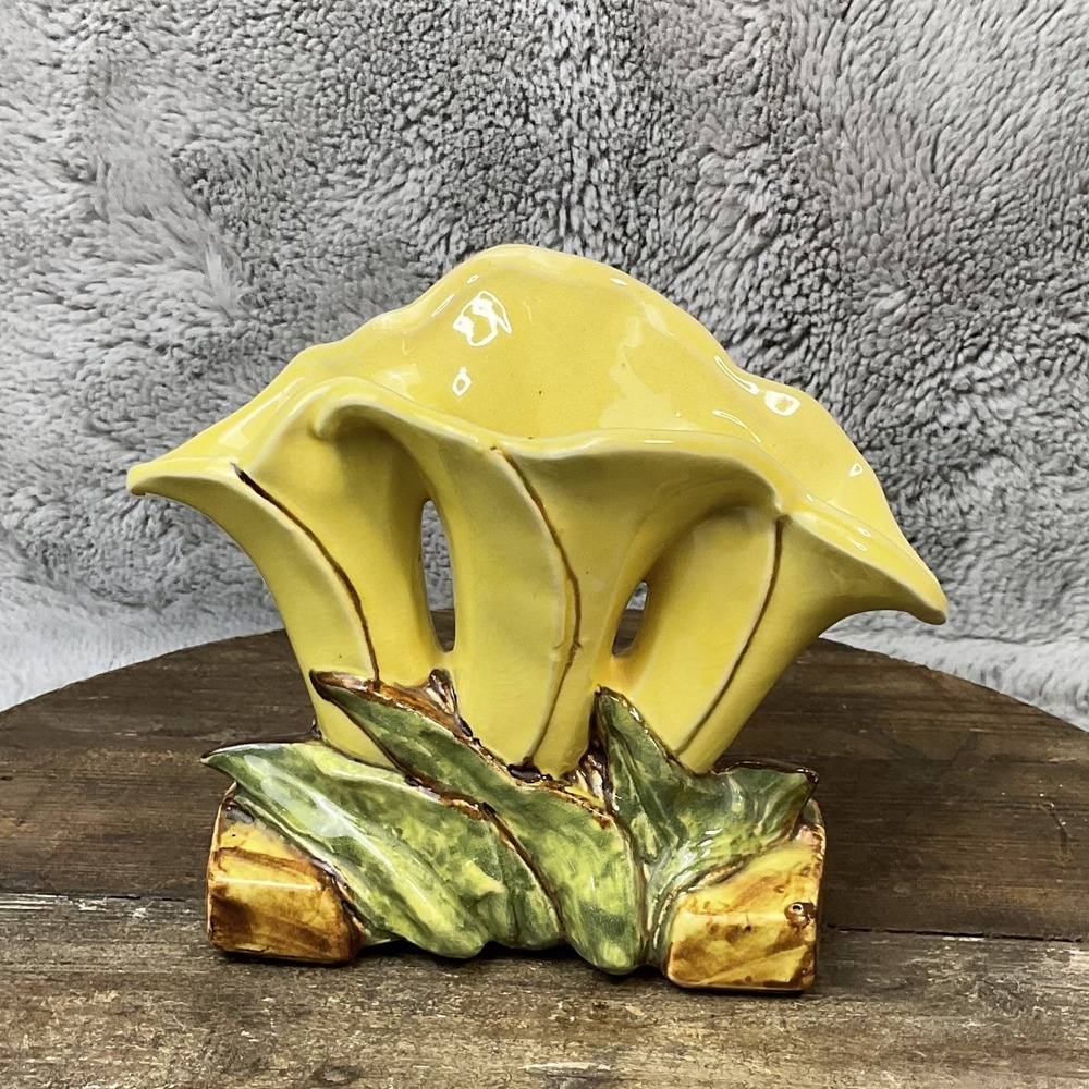 Vintage McCoy Pottery Triple Calla Lily Vase Yellow Green Glaze Made in USA
